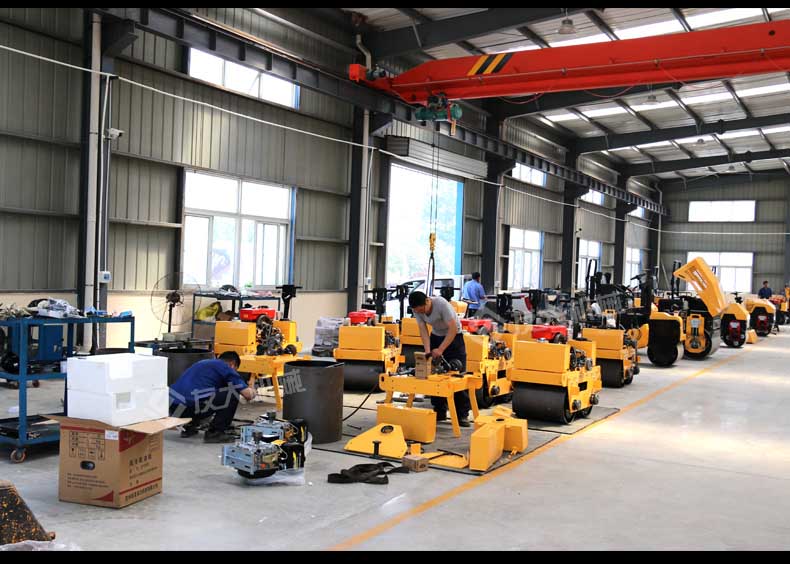 850座驾压路机 850座驾压路机