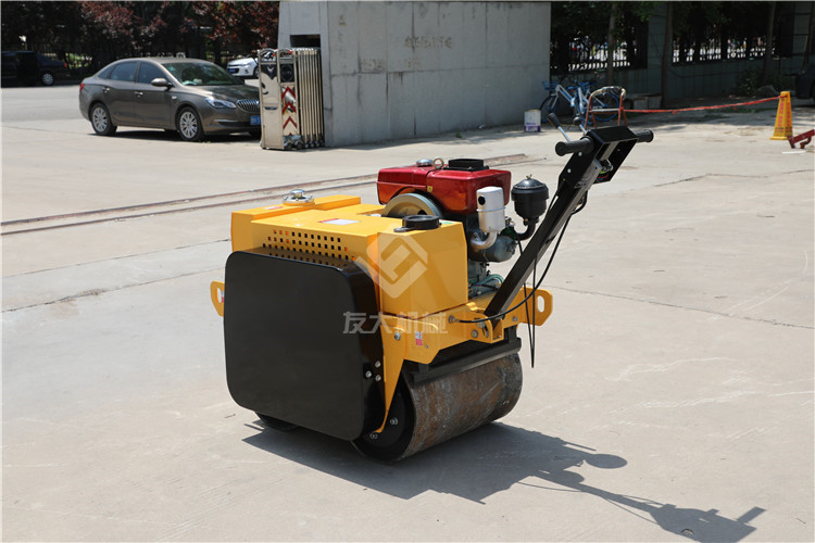 友大压路机 (4).jpg