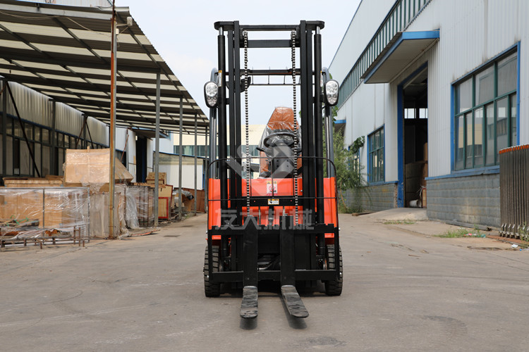 电动叉车 (12).jpg
